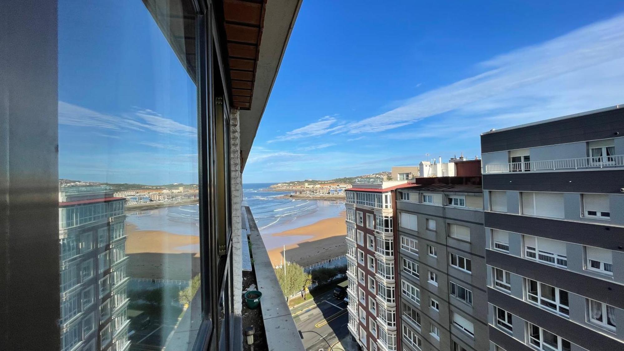 Апартаменты Apartamento Playa San Lorenzo Хихон Экстерьер фото