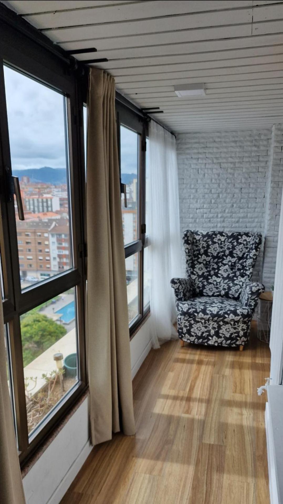 Апартаменты Apartamento Playa San Lorenzo Хихон Экстерьер фото